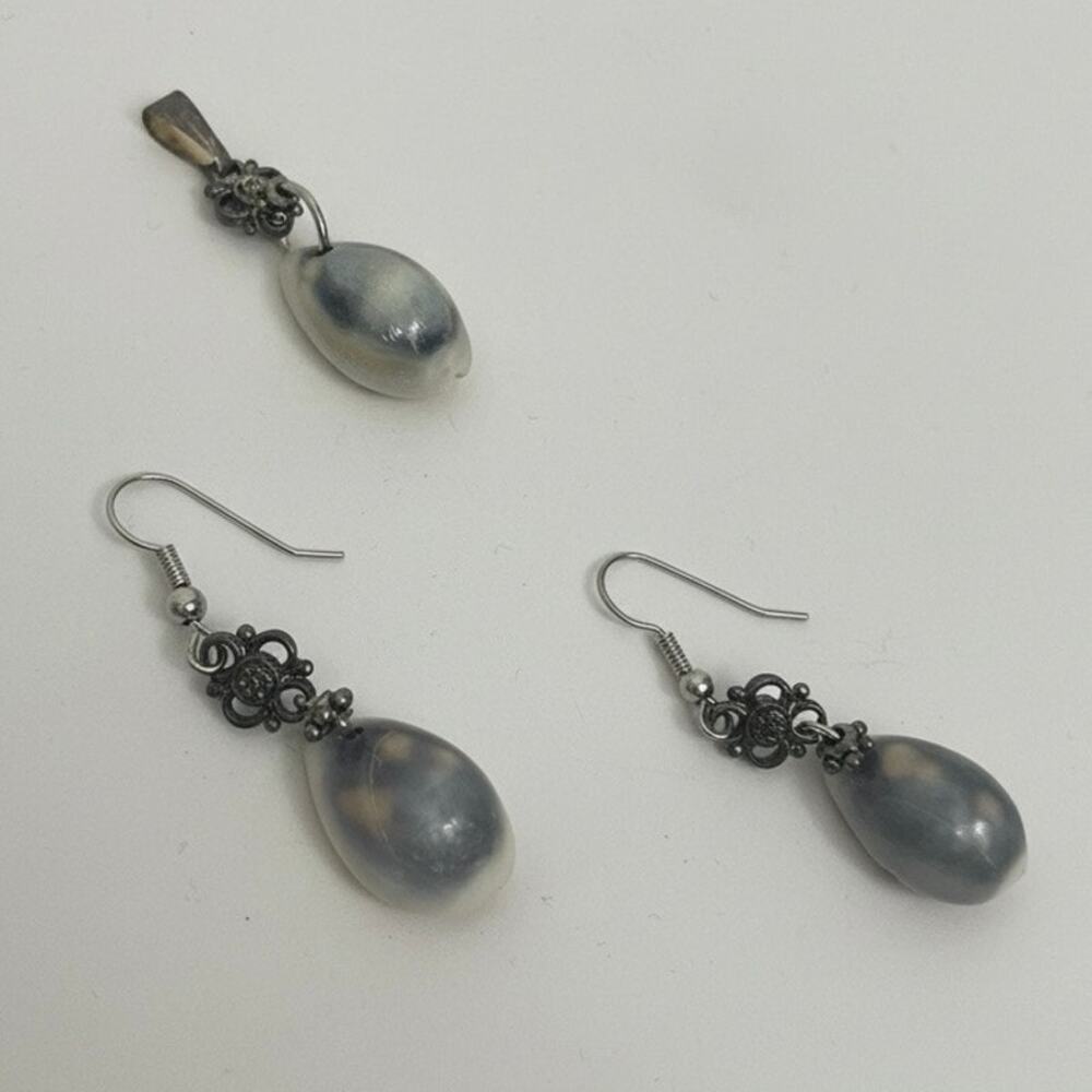 Shell Dangle Earrings & Matching Pendant Set